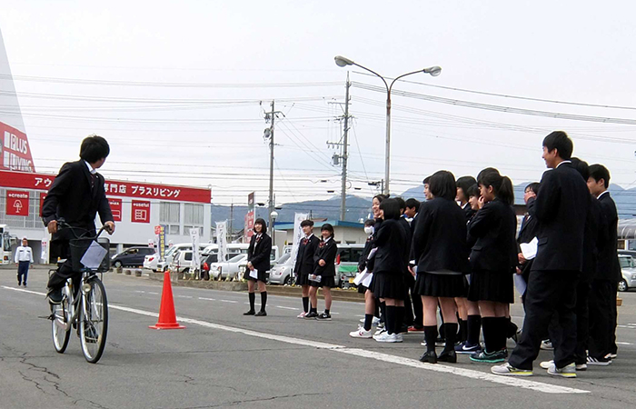 須坂高等学校交通安全教室レポート