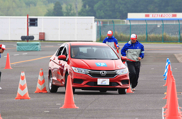 全国自動車教習所教習指導員安全運転競技大会 風景